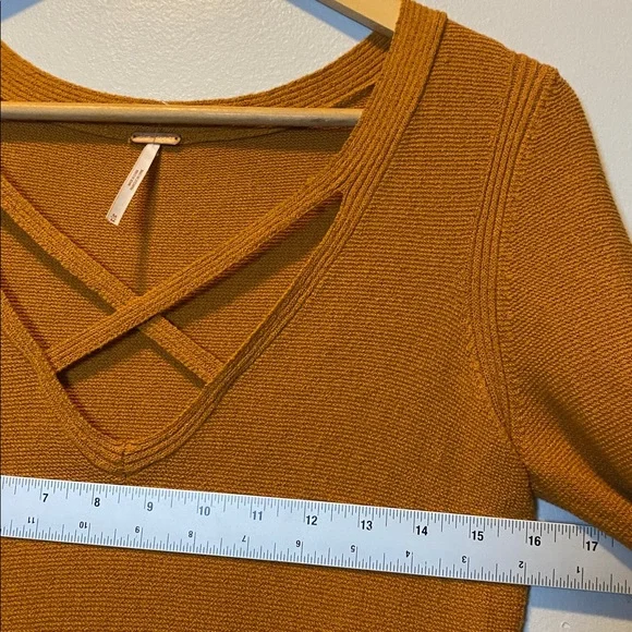 Free People Criss Cross Tunic Sweater Women’s Medium Ginger Root Linen Blend Top - Picture 13 of 15